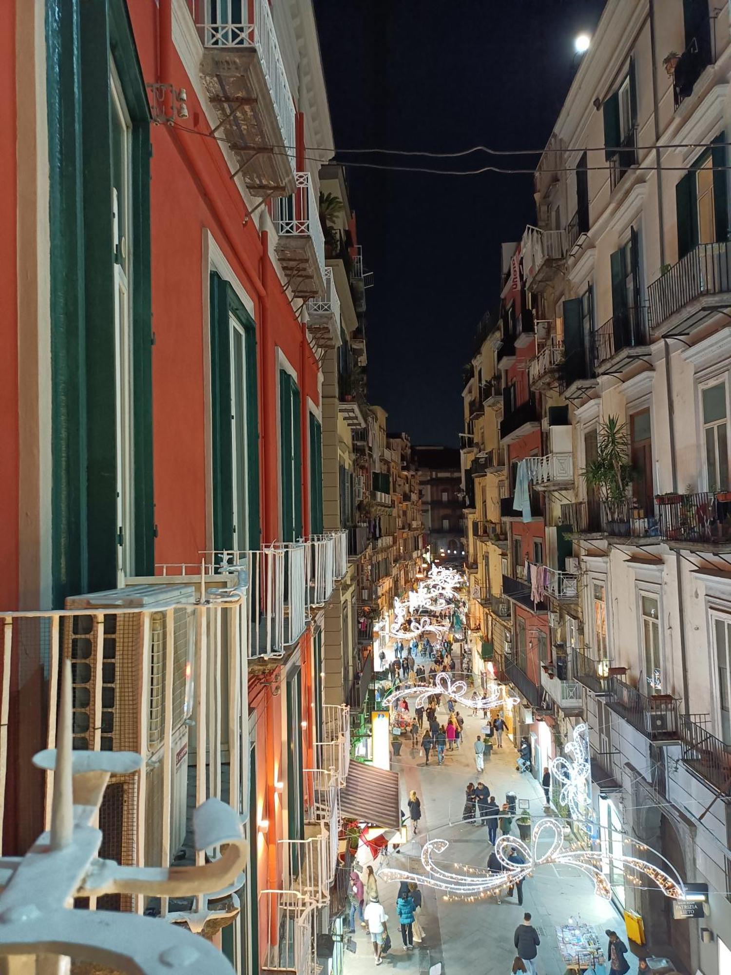 B&B Napoli Plebiscito ภายนอก รูปภาพ